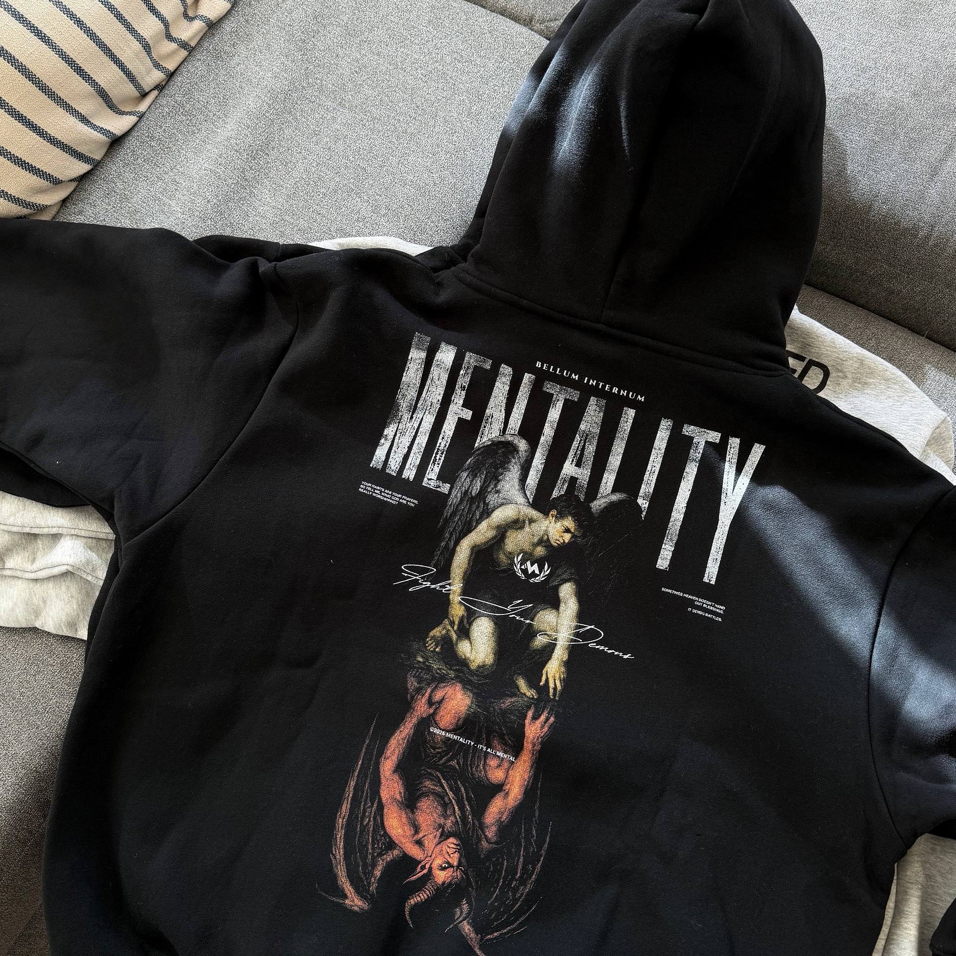 'BELLUM' TRAINING HOODIE - BLACK - Image 4