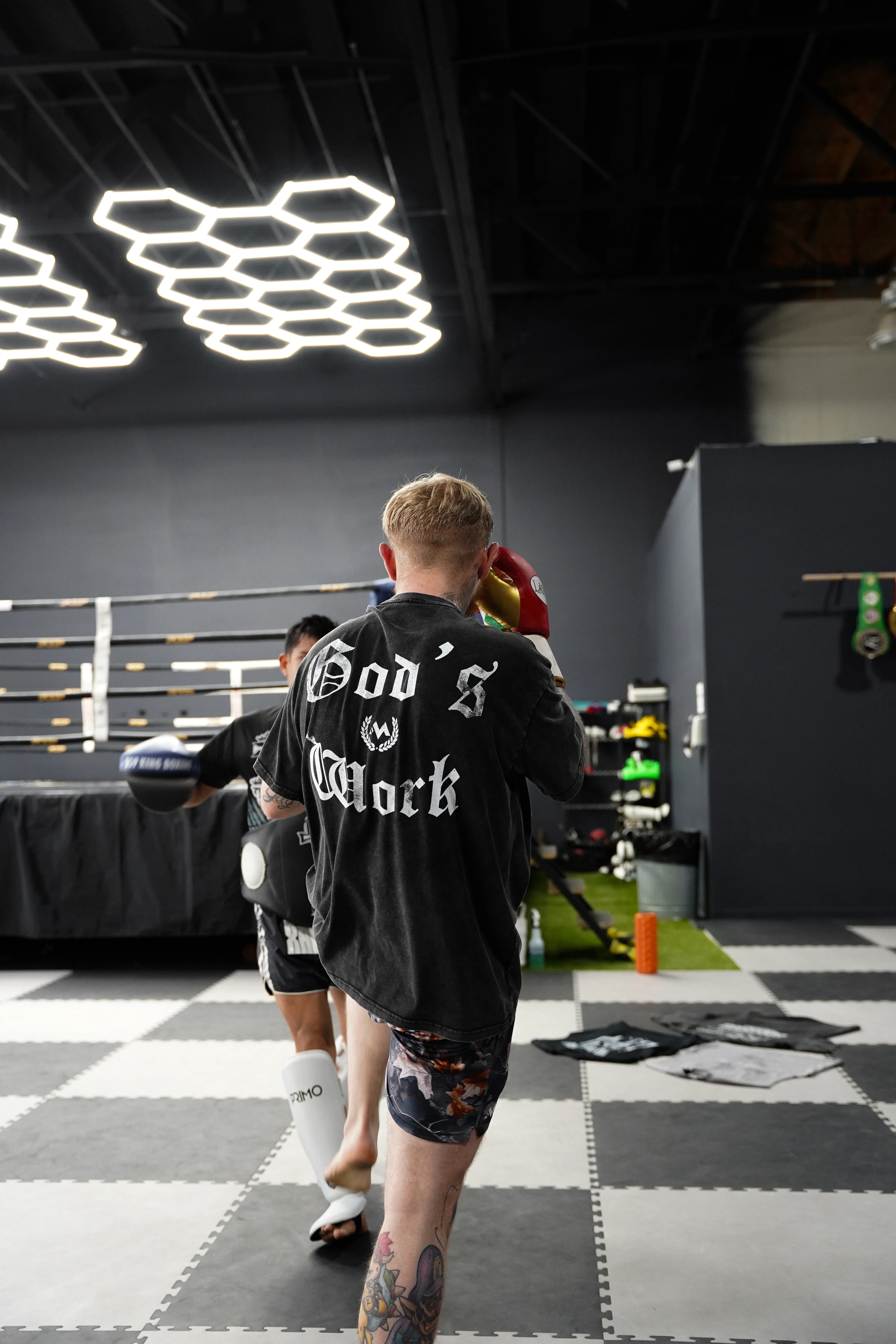 'GOD'S WORK' CREST TEE - BLACK - Image 4