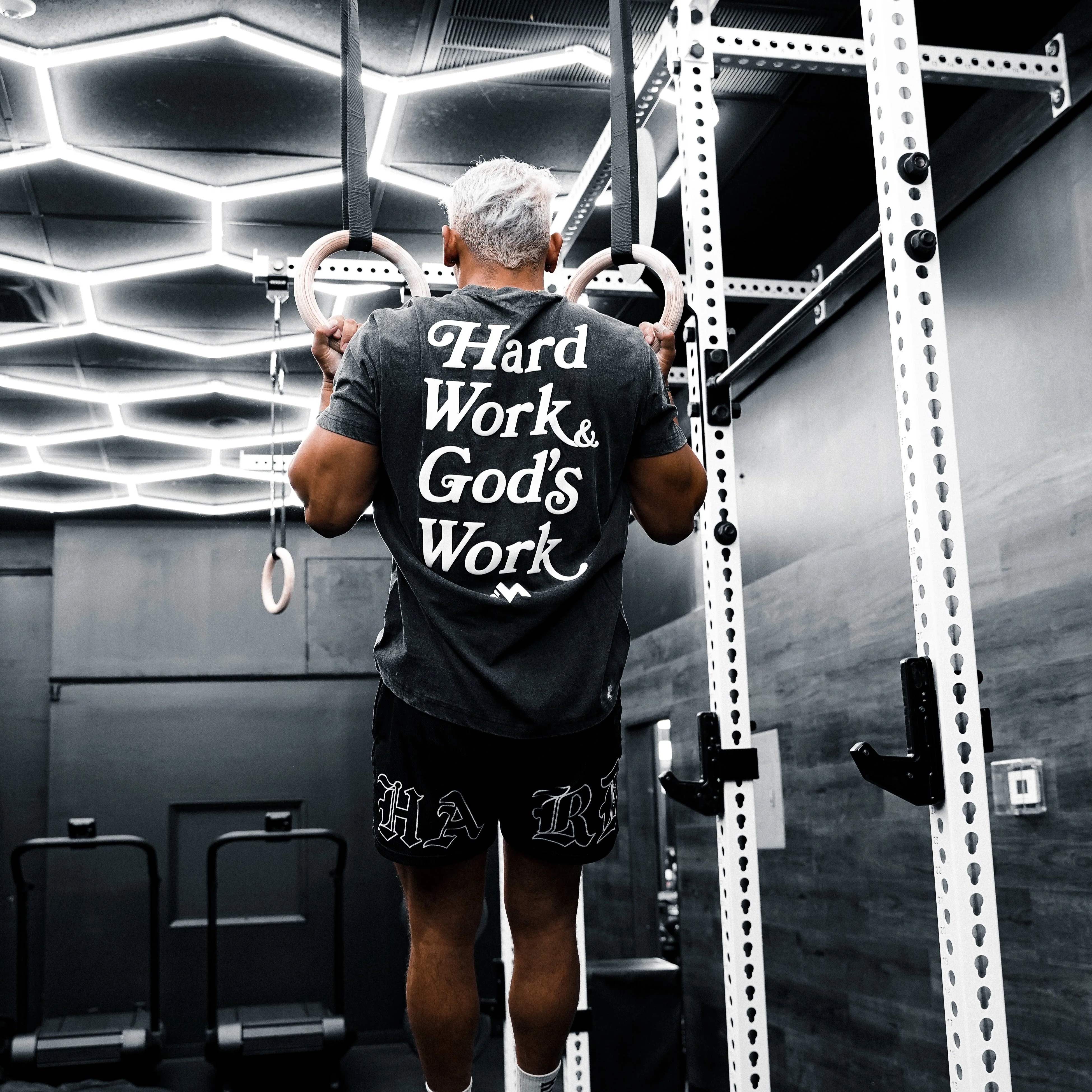 'HARD WORK & GOD'S WORK' TEE - VINTAGE - Image 4