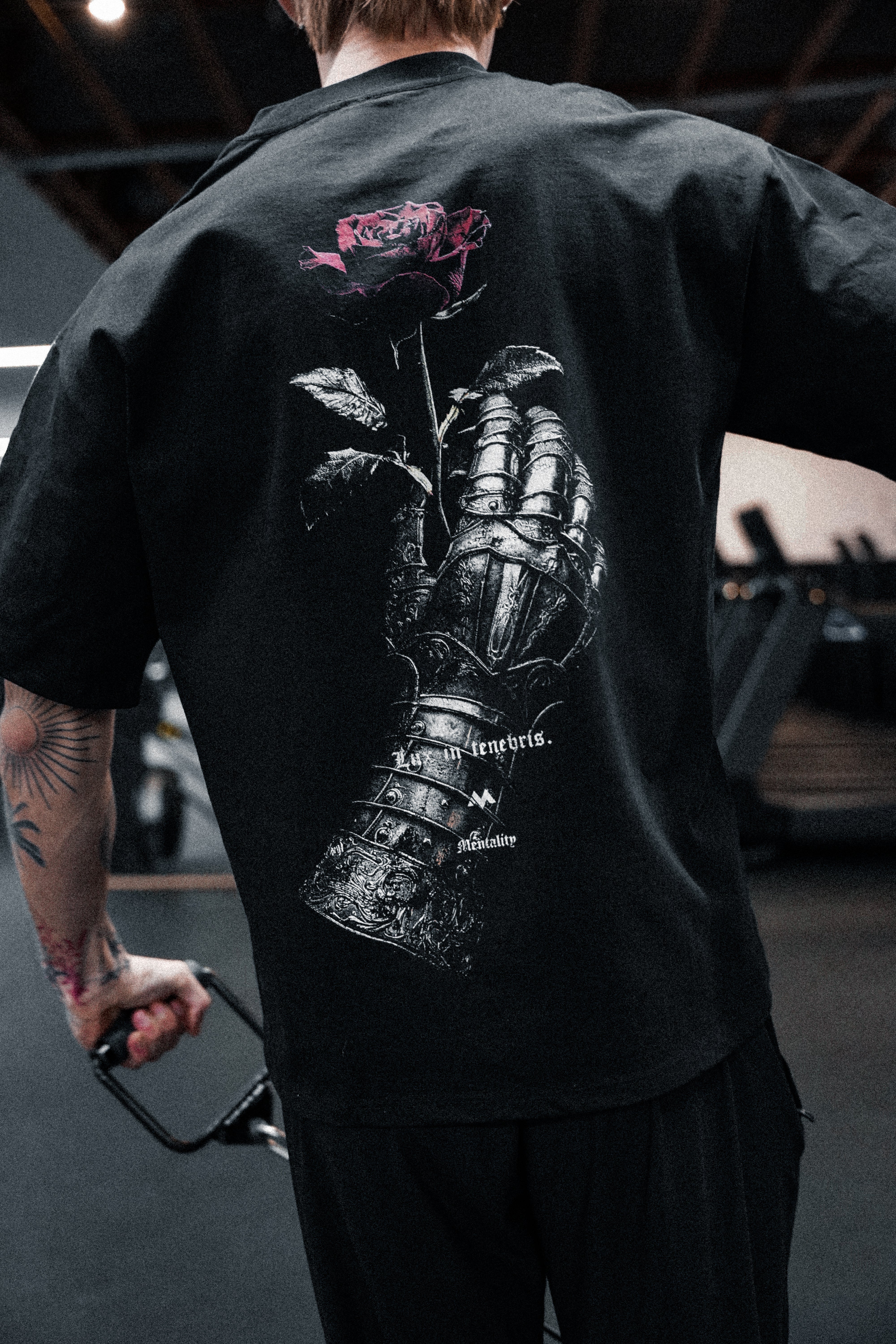 KNIGHT'S ROSE TEE - Image 4