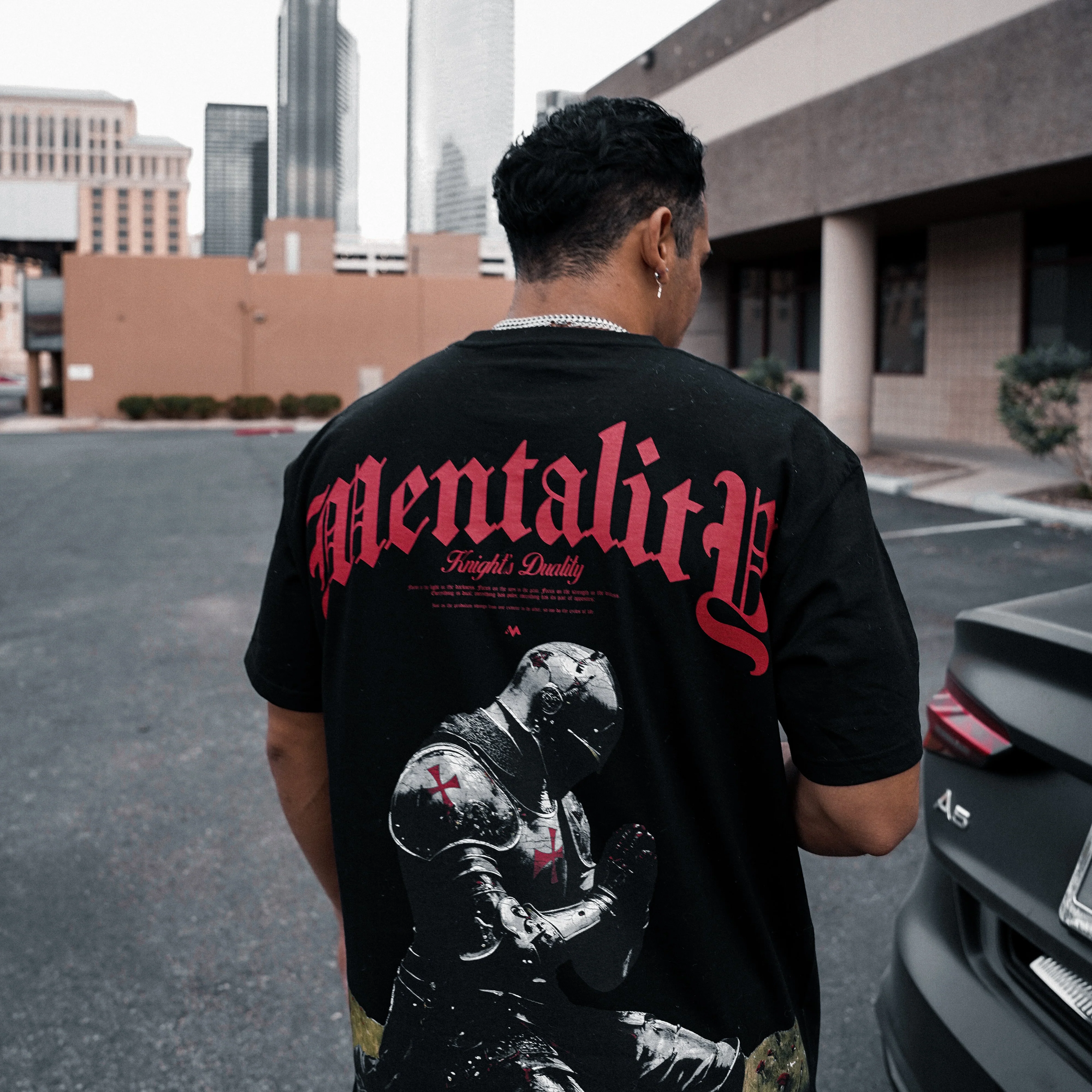 'KNIGHT'S PRAYER' TEE - BLACK - Image 3