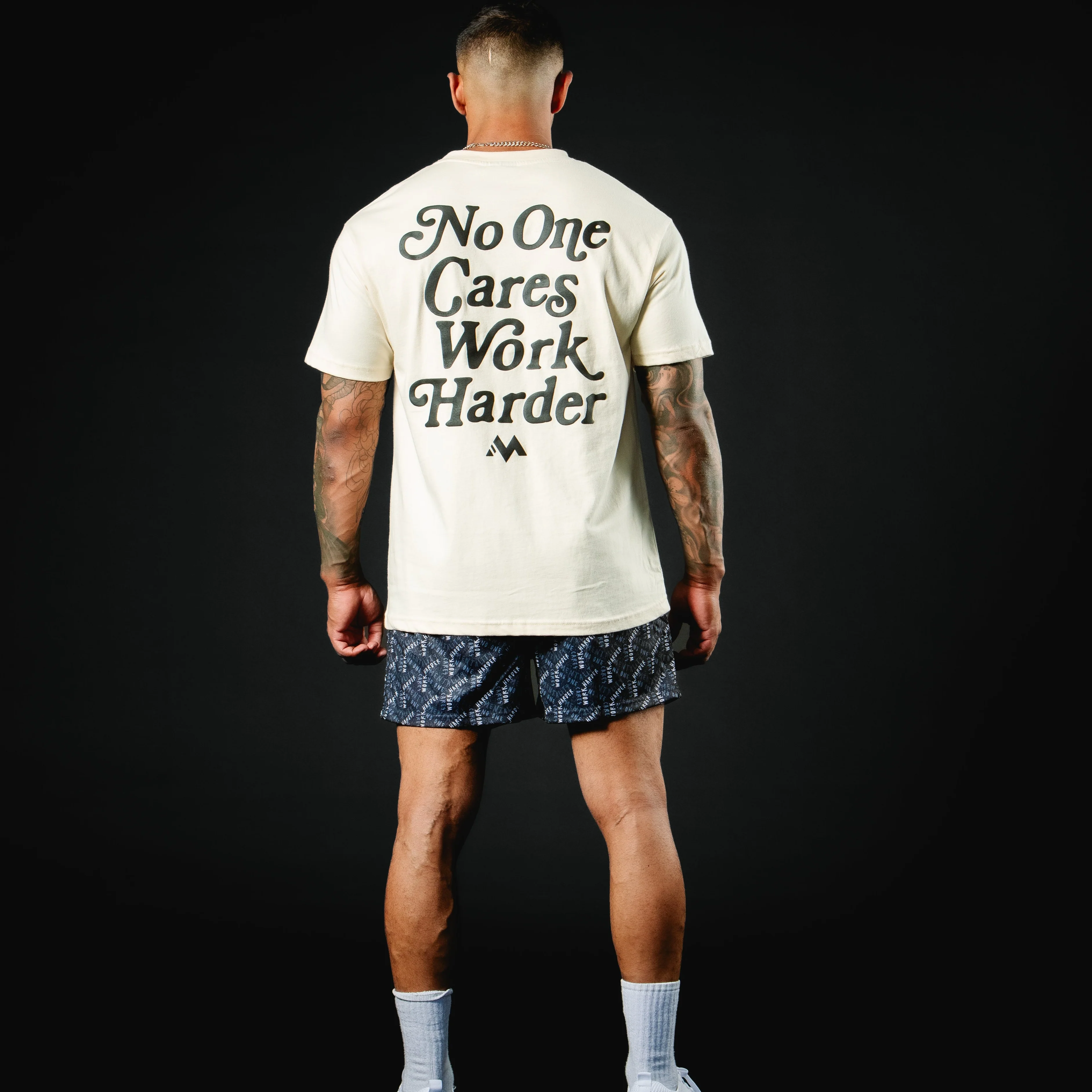 'WORK HARDER' TEE - BONE - Image 4