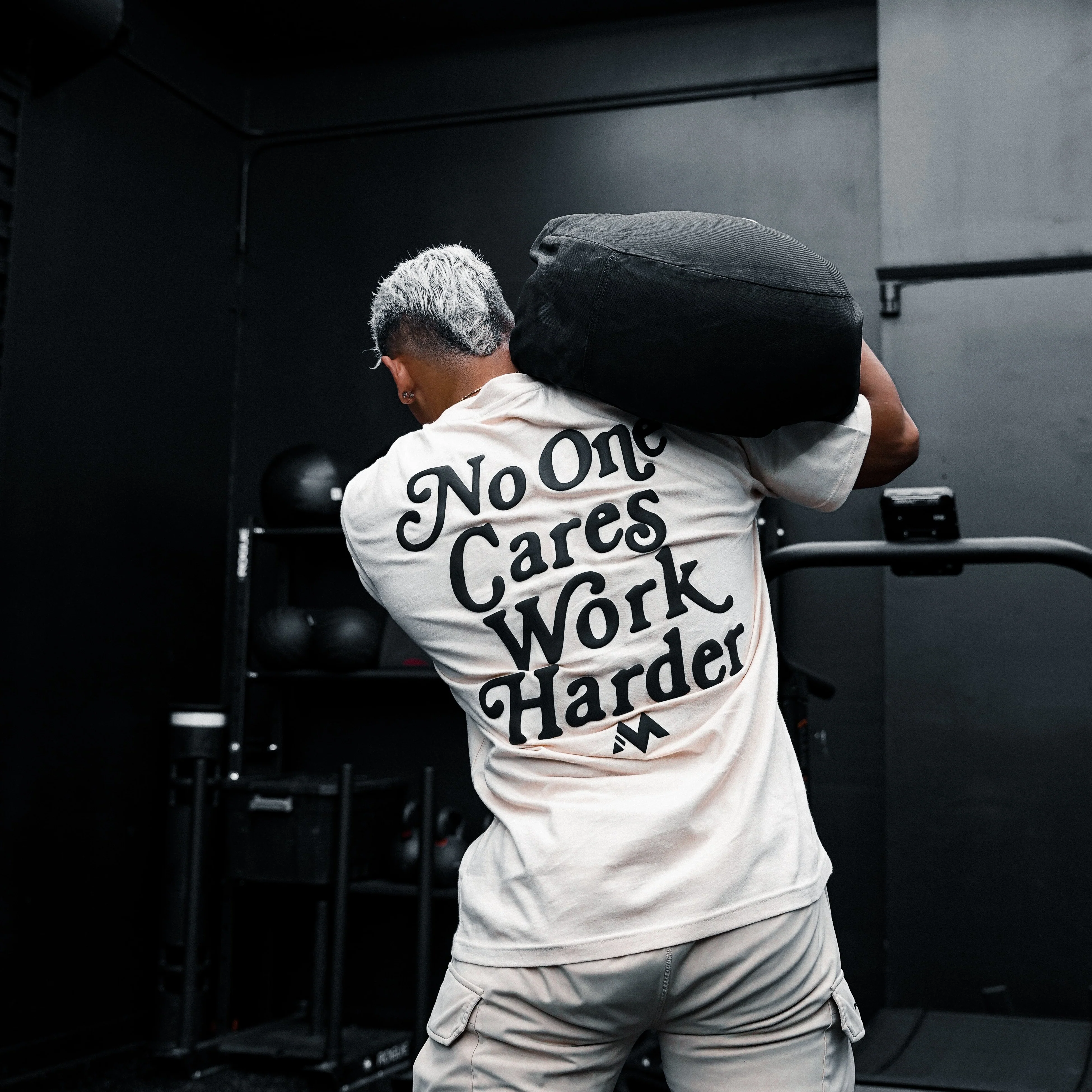 'WORK HARDER' TEE - BONE - Image 5