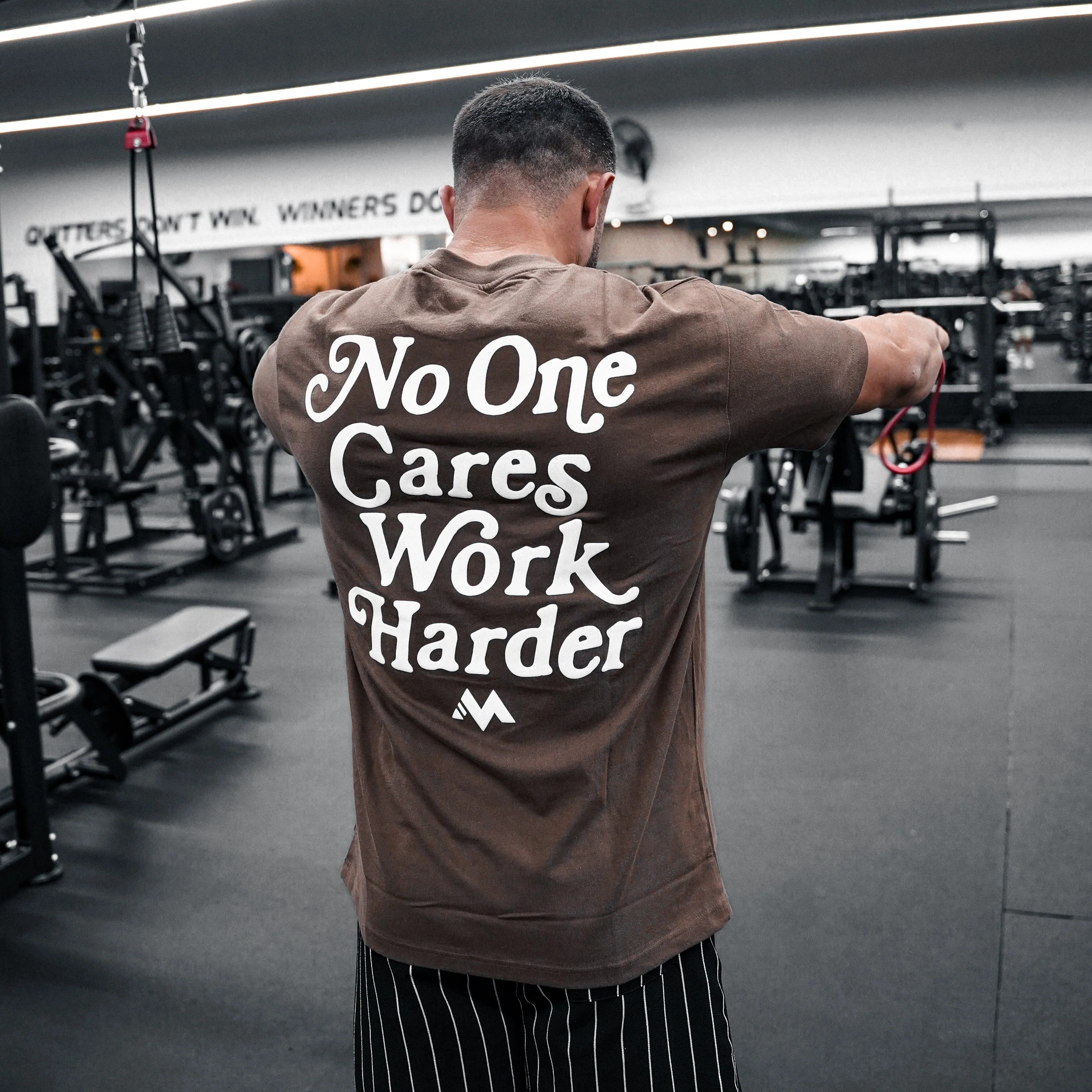 'WORK HARDER' TEE - COFFEE - Image 5