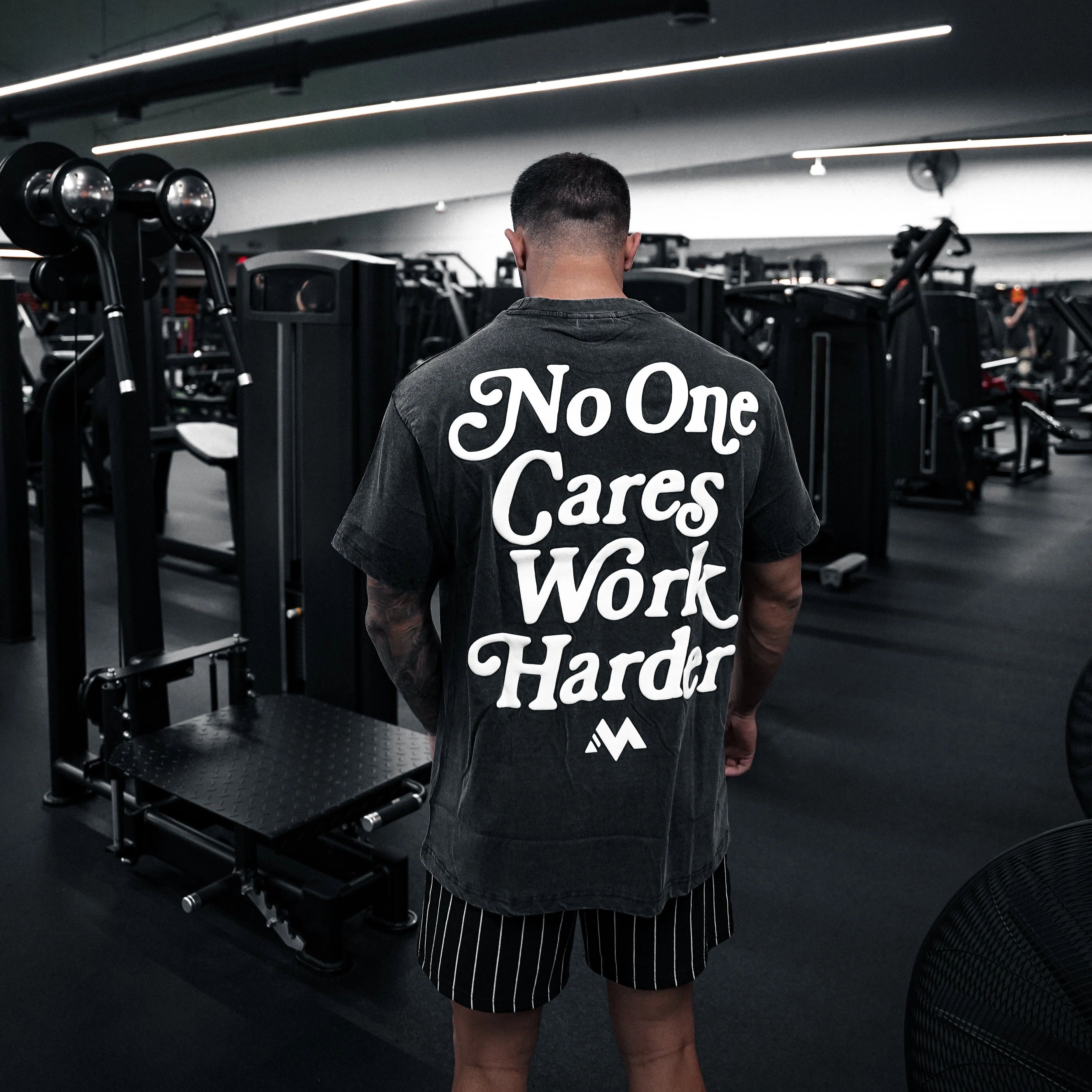 'WORK HARDER' TEE - VINTAGE - Image 3