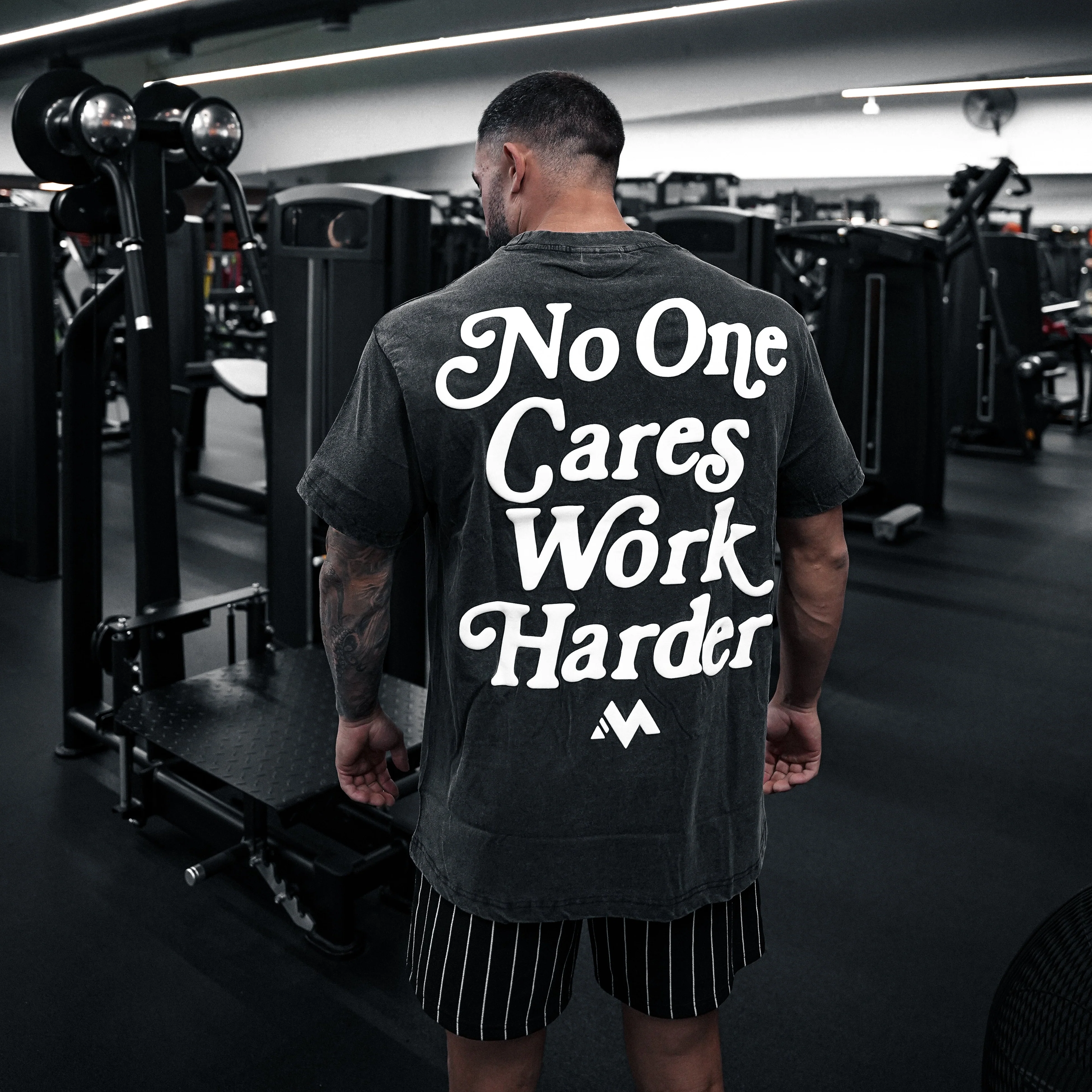 'WORK HARDER' TEE - VINTAGE - Image 5