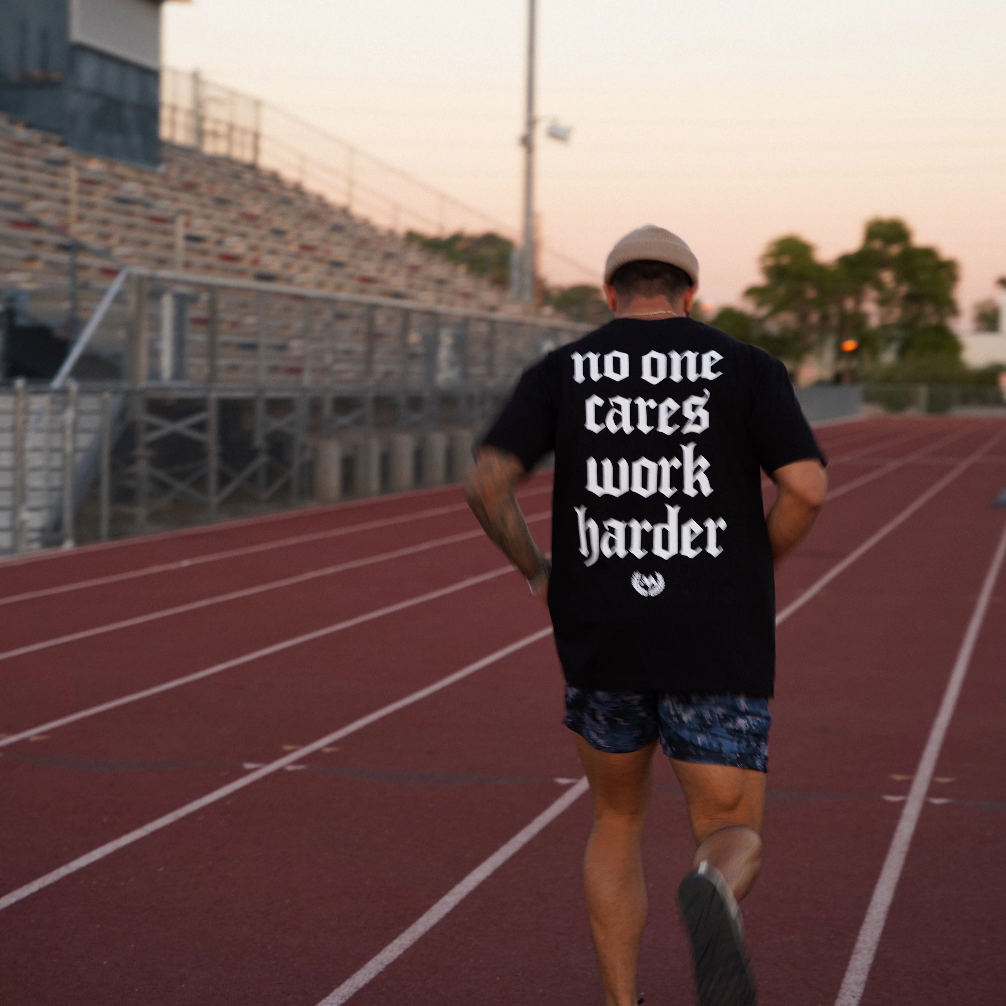'WORK HARDER' WORDMARK TEE - BLACK - Image 3