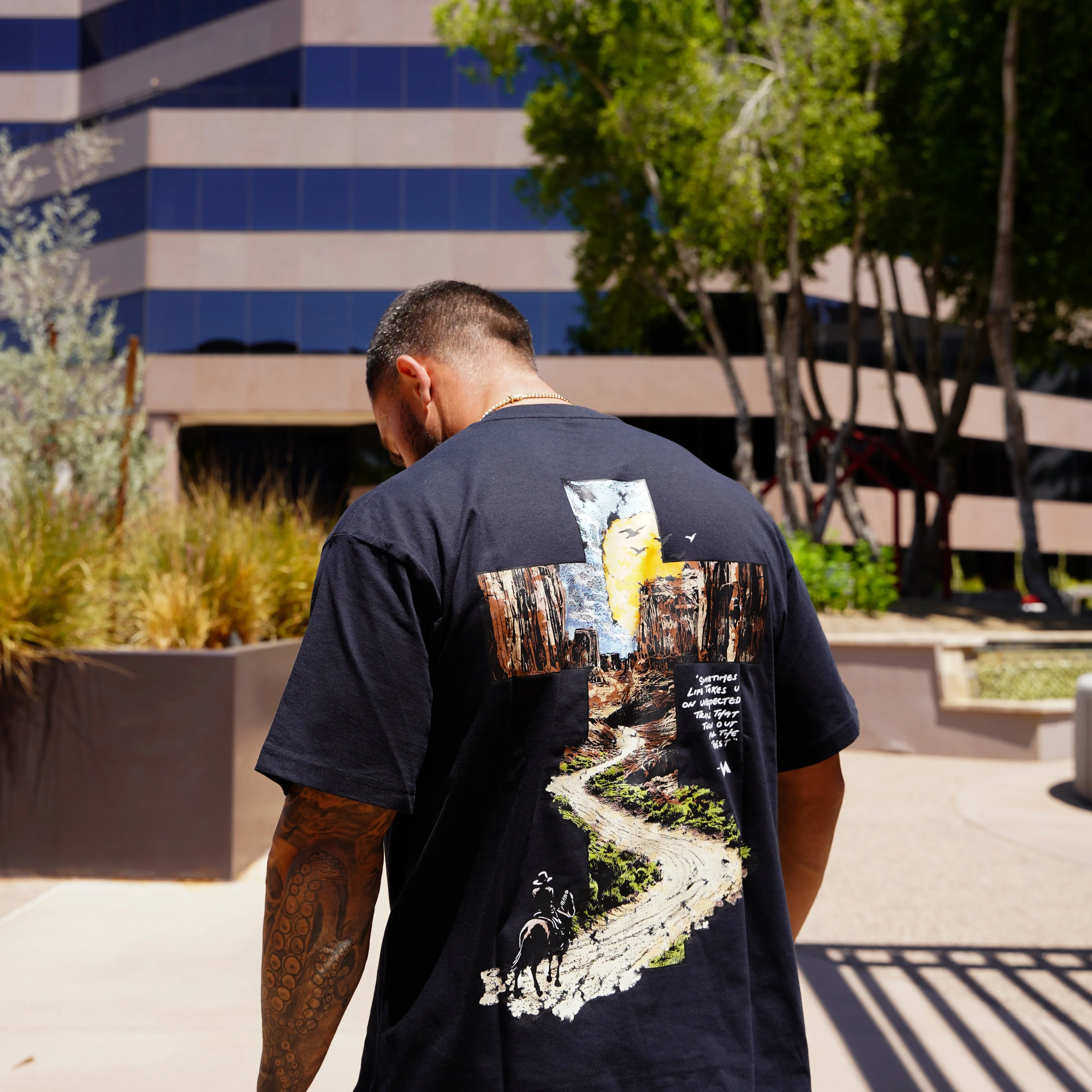 PARADISE TRAIL TEE - NAVY BLUE - Image 6