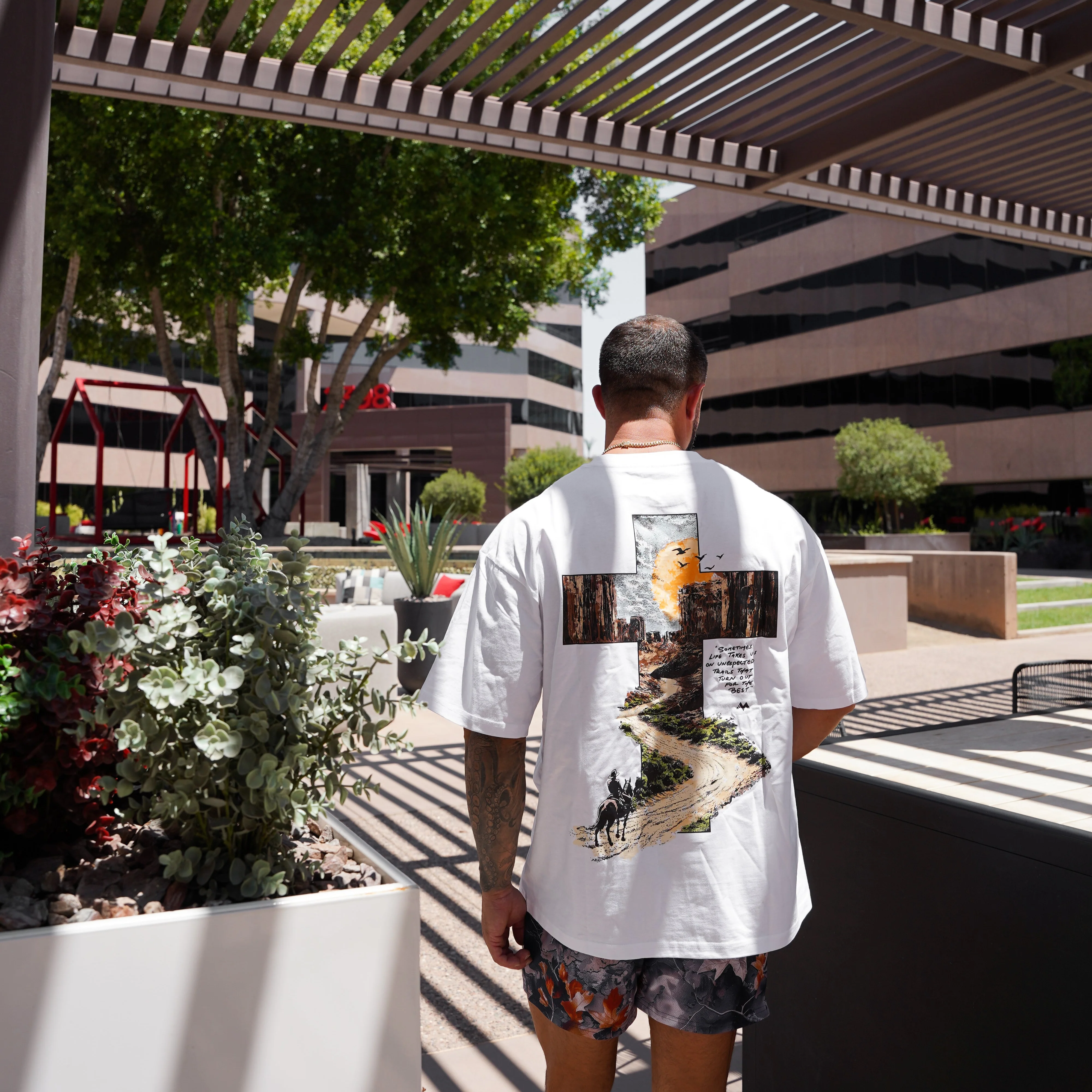 PARADISE TRAIL TEE - WHITE - Image 4