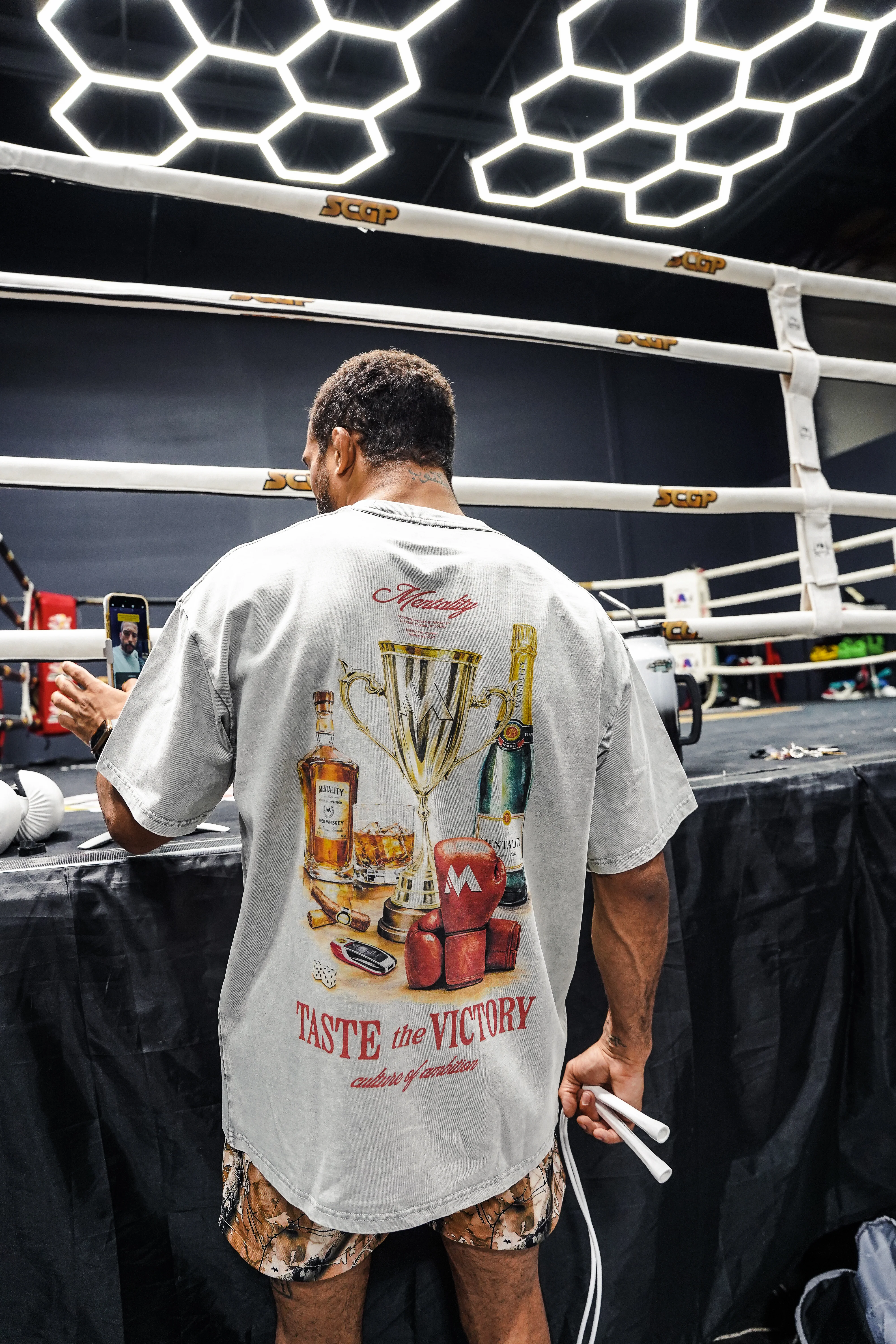 TASTE OF VICTORY VINTAGE GRAY TEE - Image 4