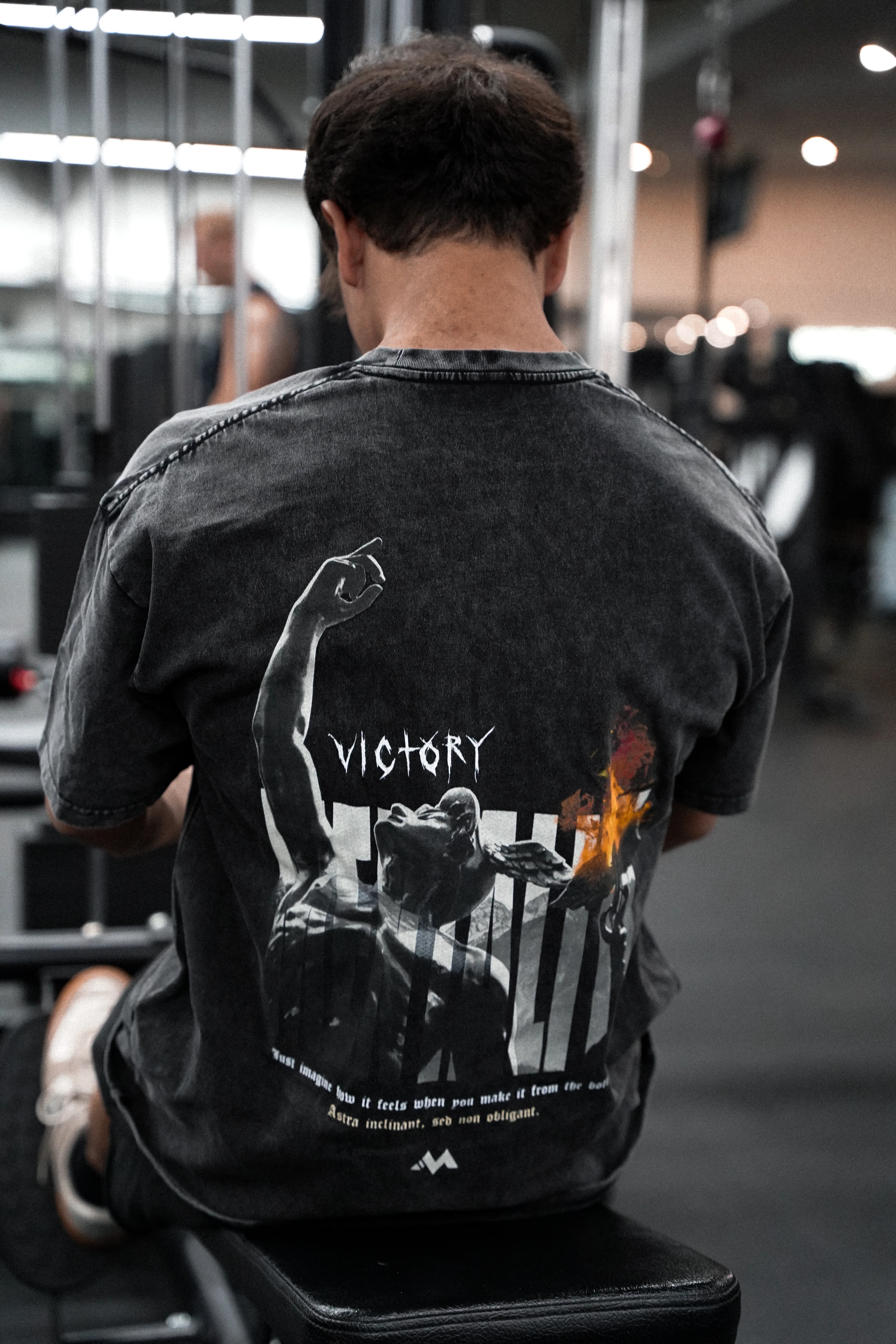 VICTORY VINTAGE TEE - Image 6